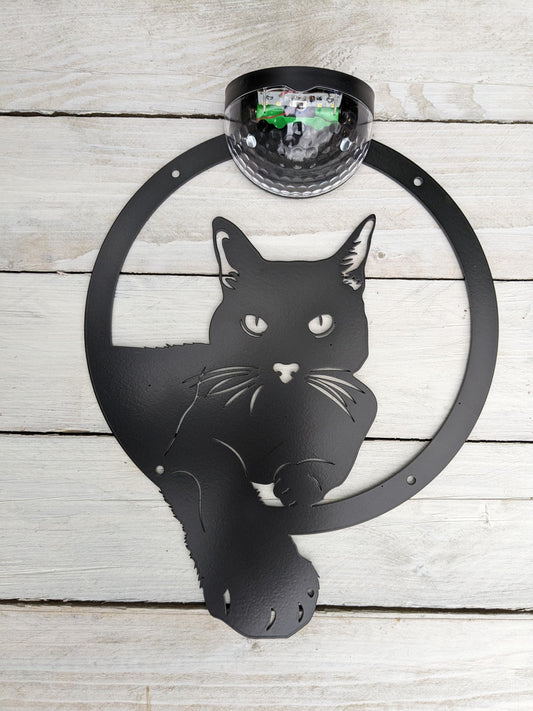 Cat Solar Light Plaque – Metal Cat Silhouette Garden Wall Art Solar LED Cat Decor Outdoor Night Light