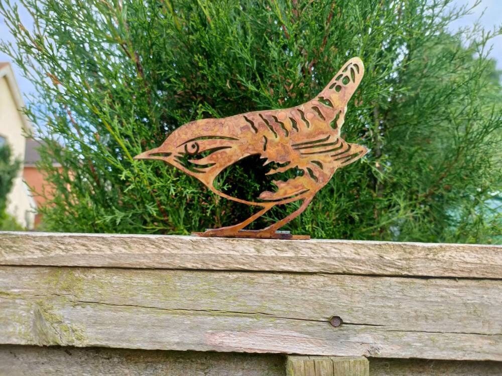 Rusty Metal Wren | Laser Cut Garden Bird Silhouette & Fence Topper